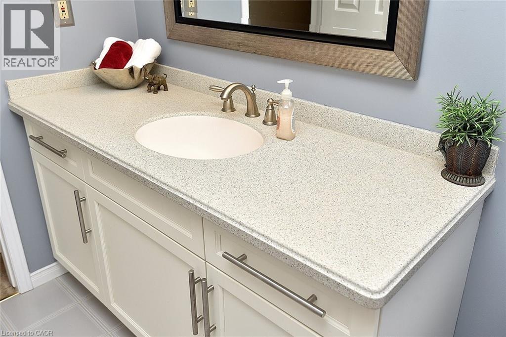 644 Upper Paradise Road Unit# 20, Hamilton, Ontario  L9C 7K8 - Photo 37 - 40757735