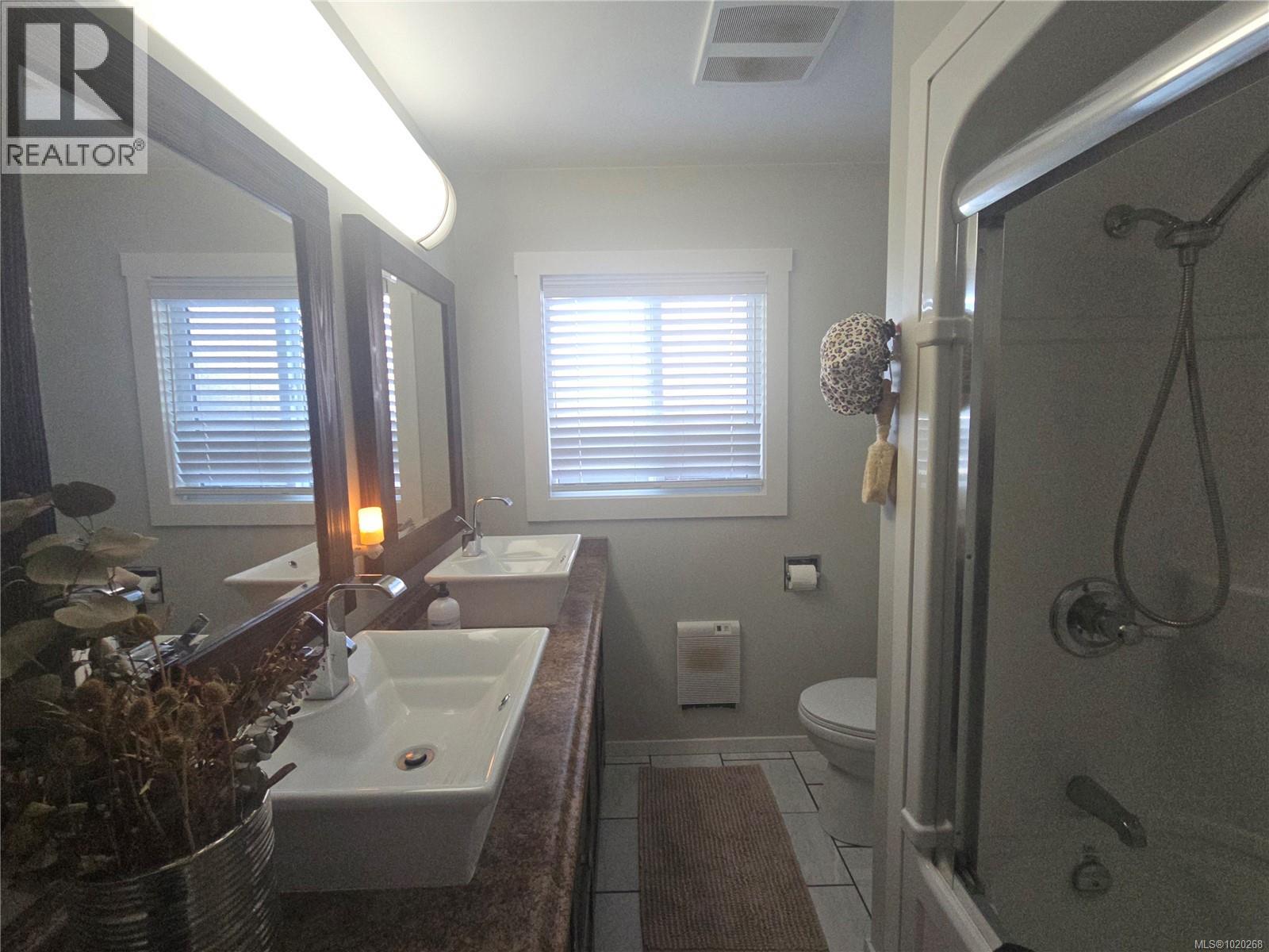 1776 Broughton Blvd, Port Mcneill, British Columbia  V0N 2R0 - Photo 47 - 1020268