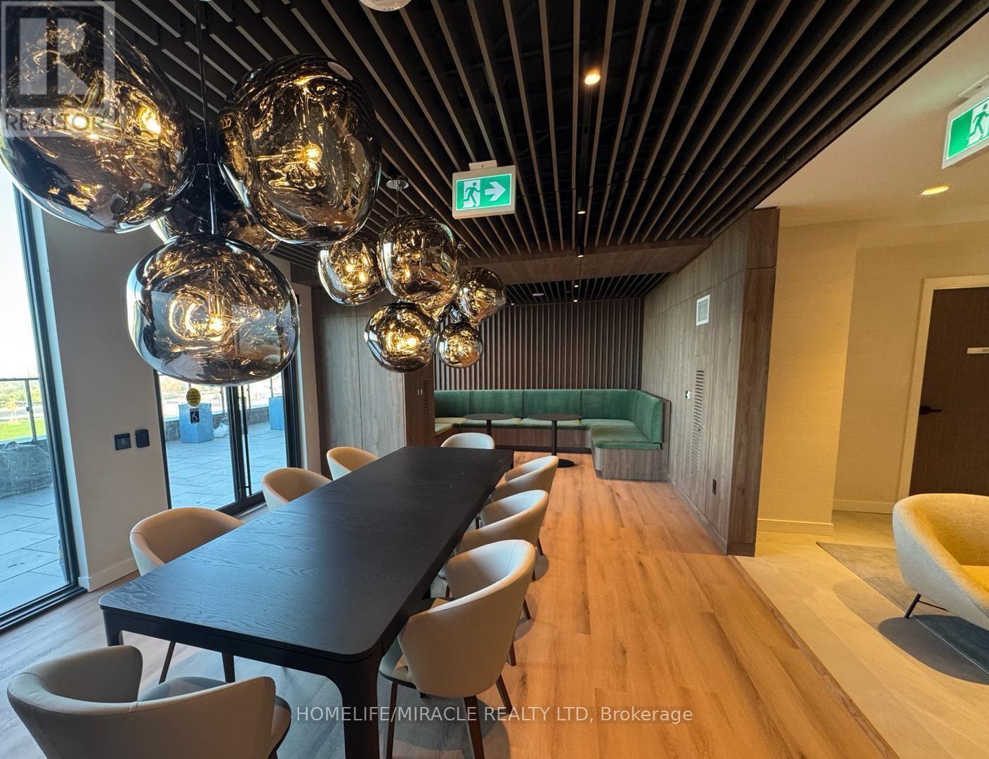 920 - 15 Skyridge Drive, Brampton, Ontario  L6P 4S3 - Photo 5 - W12533658