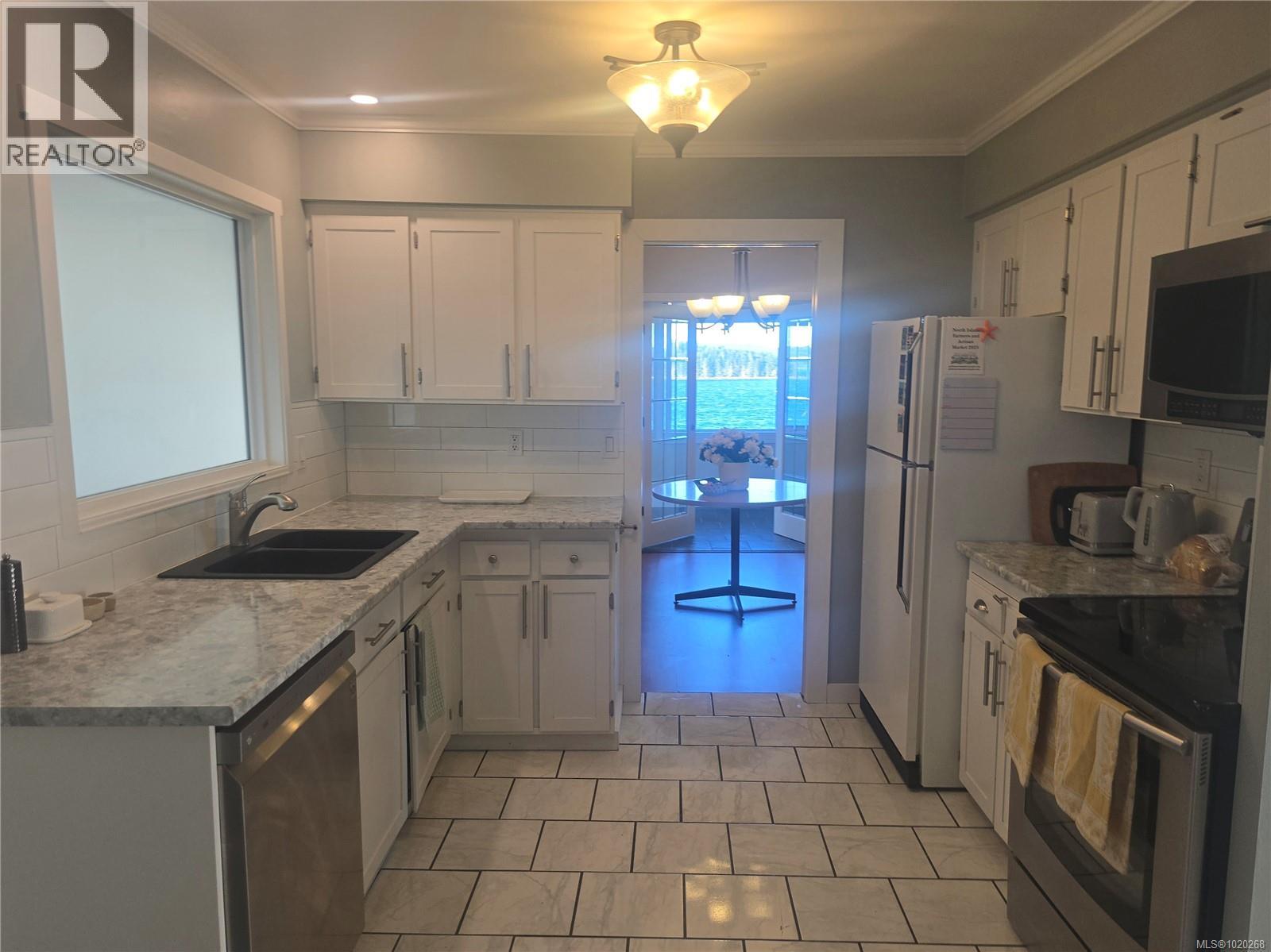 1776 Broughton Blvd, Port Mcneill, British Columbia  V0N 2R0 - Photo 18 - 1020268