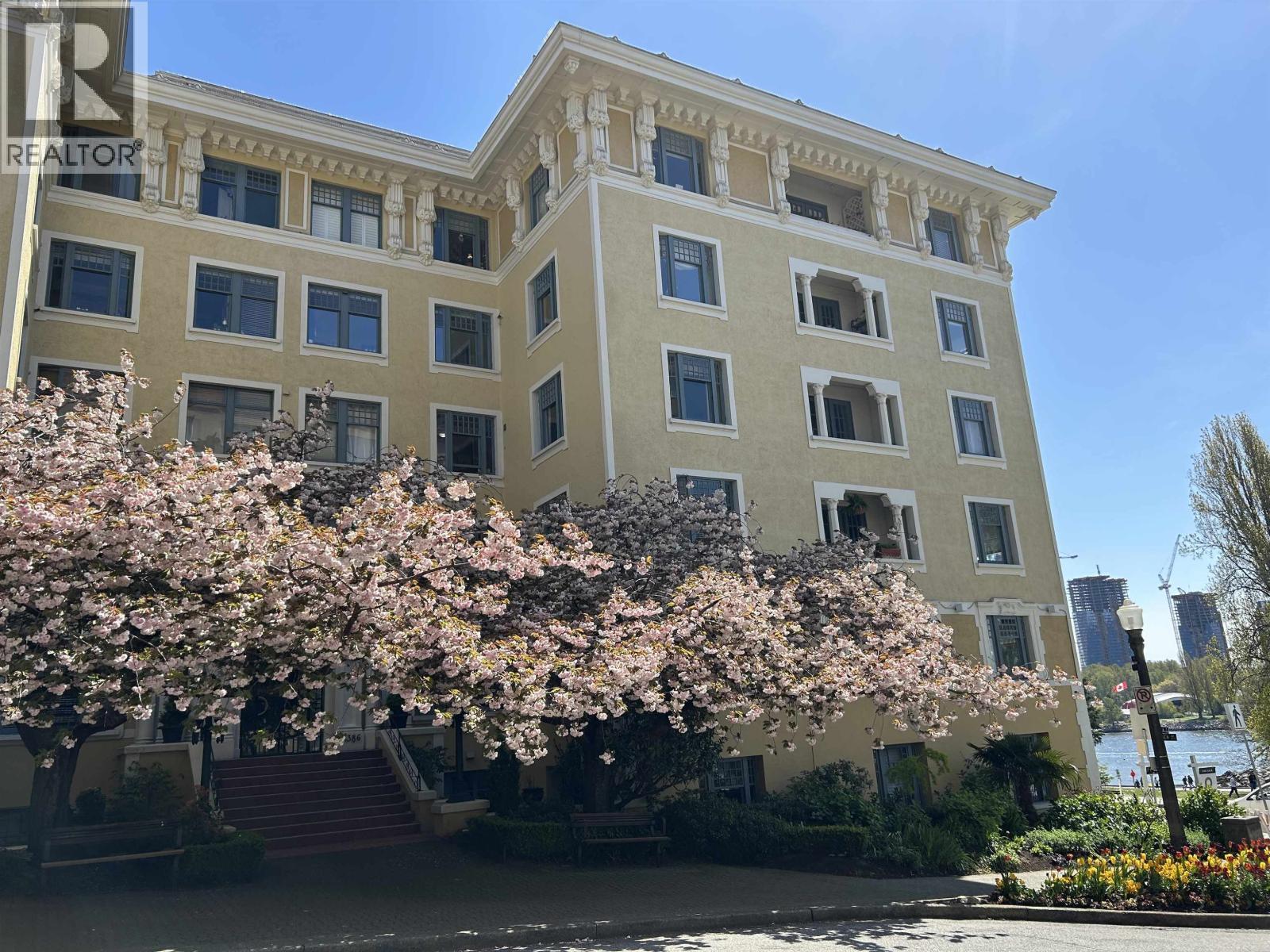 50 1386 NICOLA STREET, Vancouver, British Columbia