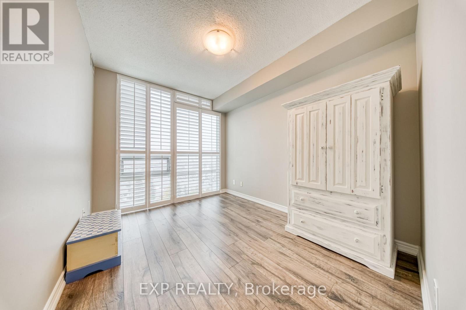 806 - 100 Promenade Circle, Vaughan, Ontario  L4J 7W7 - Photo 22 - N12534252