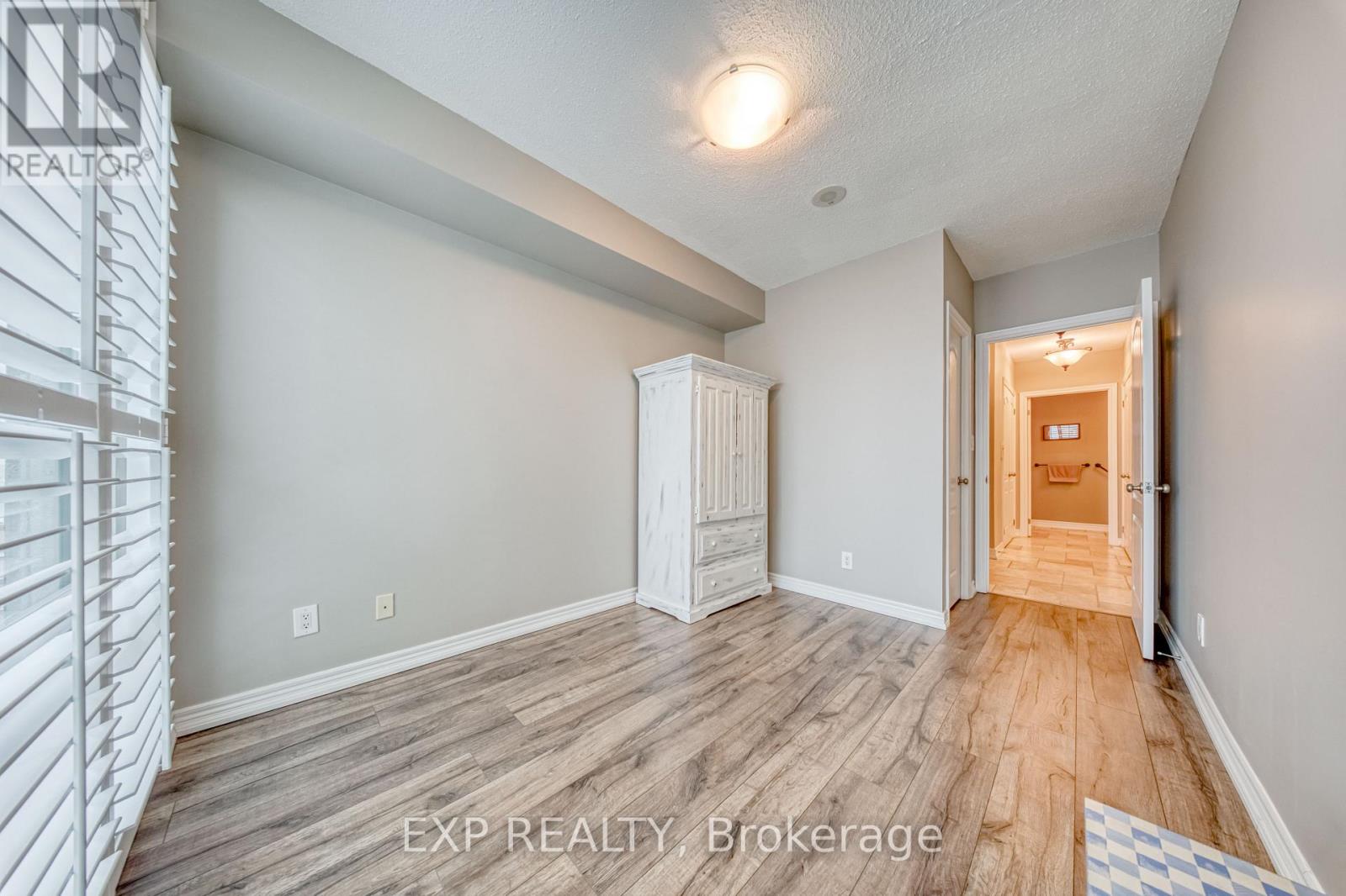 806 - 100 Promenade Circle, Vaughan, Ontario  L4J 7W7 - Photo 23 - N12534252