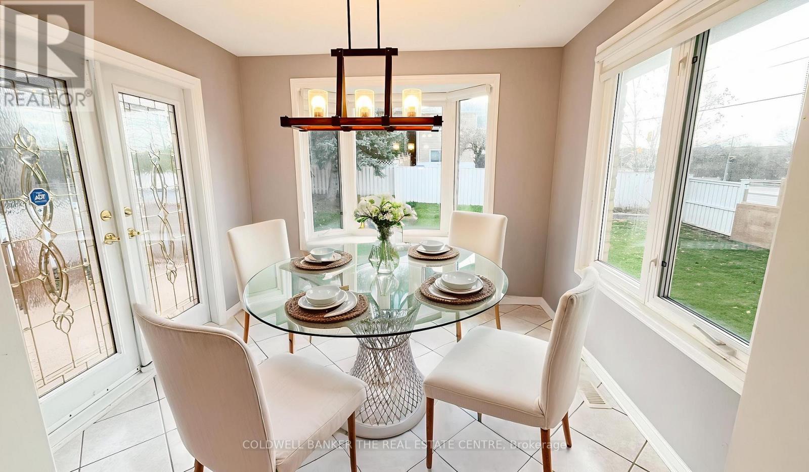 4 Wood Crescent, Bradford West Gwillimbury (Bradford), Ontario  L3Z 2G2 - Photo 11 - N12534262