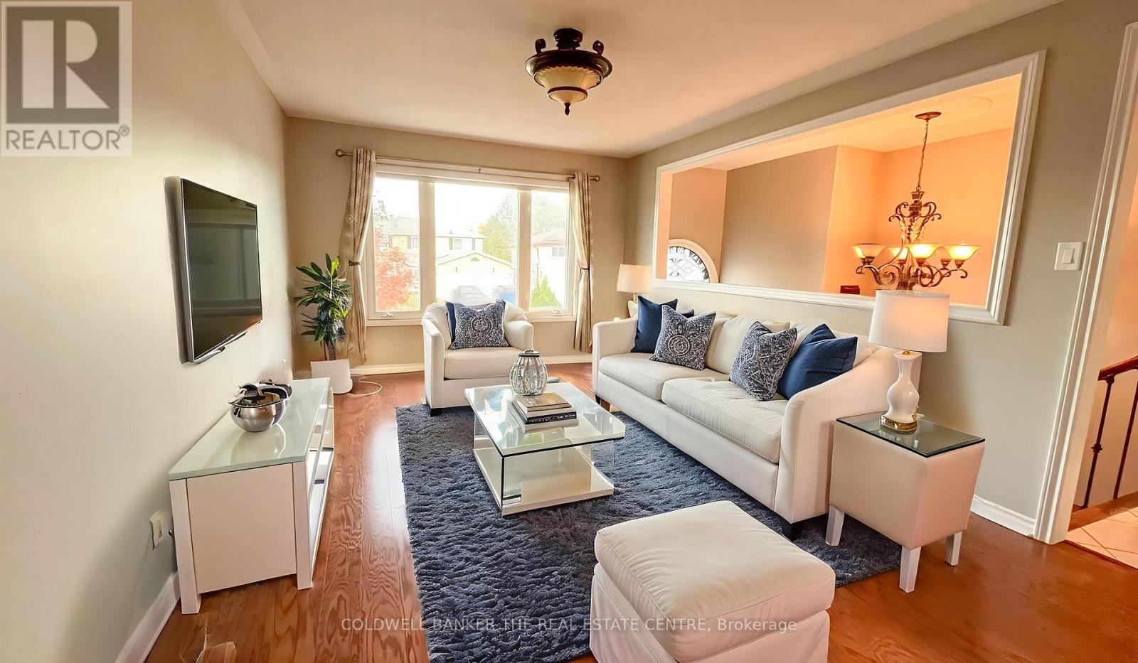 4 Wood Crescent, Bradford West Gwillimbury (Bradford), Ontario  L3Z 2G2 - Photo 6 - N12534262