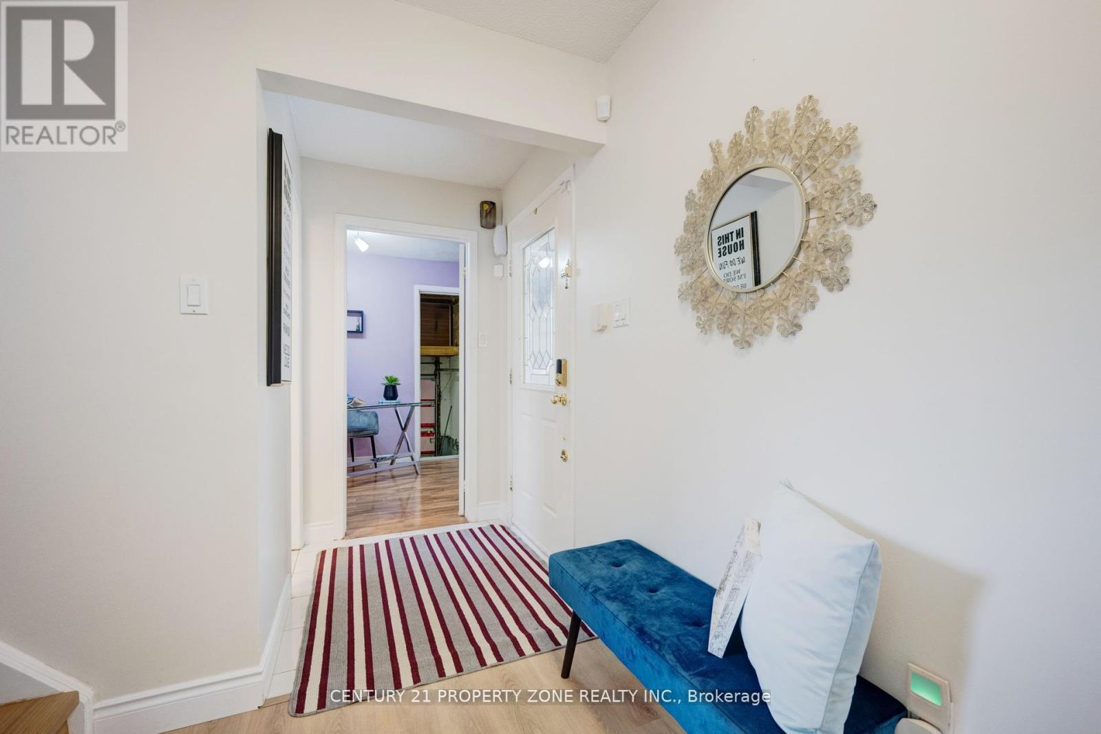 2 Cortez Court, Brampton, Ontario  L6X 3Z4 - Photo 6 - W12534306