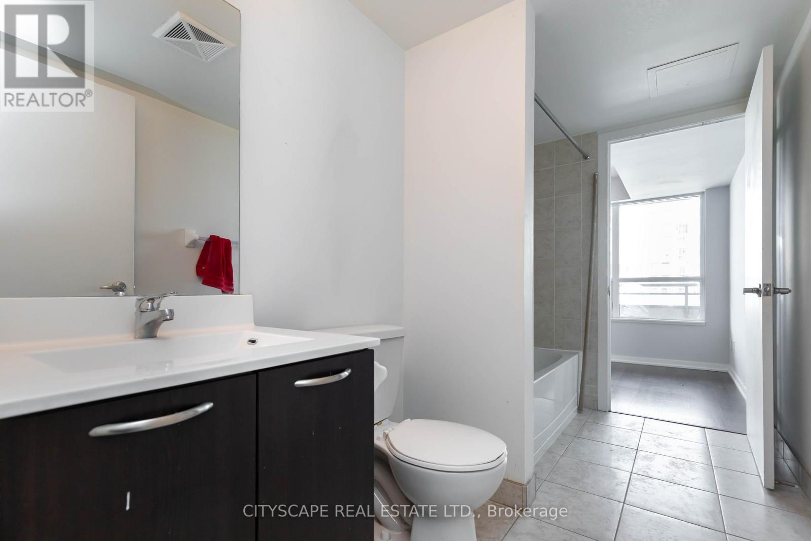 1525 - 38 Joe Shuster Way, Toronto, Ontario  M6K 0A4 - Photo 8 - W12534328