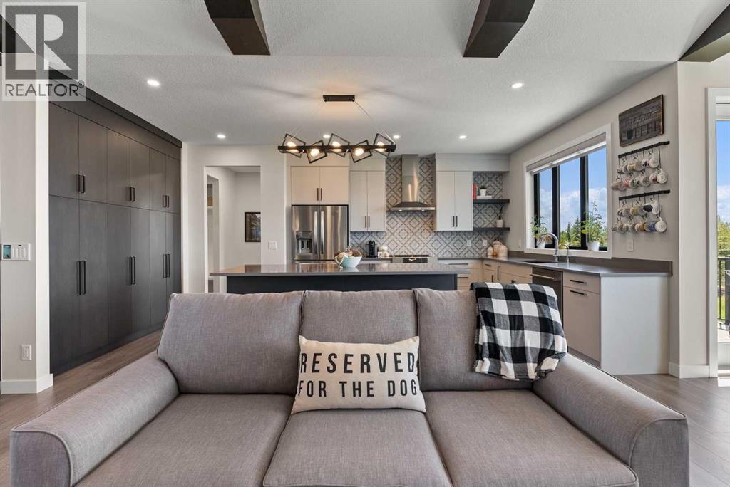 32 Monterra Landing, Rural Rocky View County, Alberta  T4C 0G8 - Photo 8 - A2266796