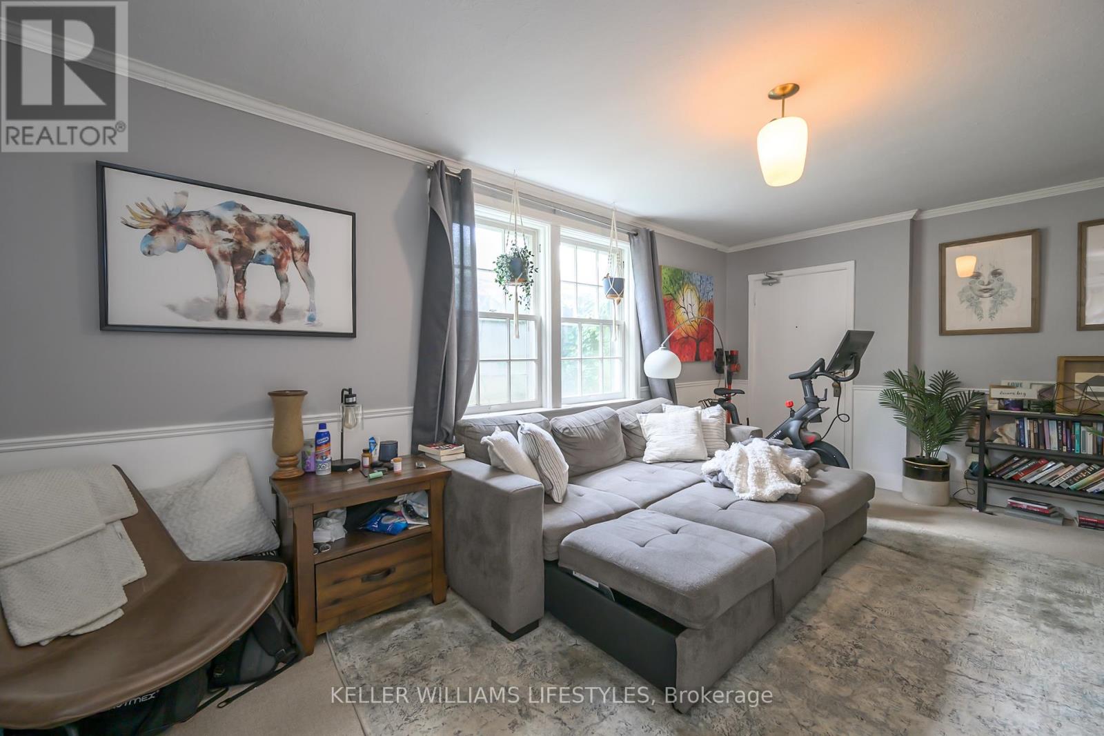 179 Devonshire Avenue, London South, Ontario N6C 2H9 - Photo 3 - X12534384