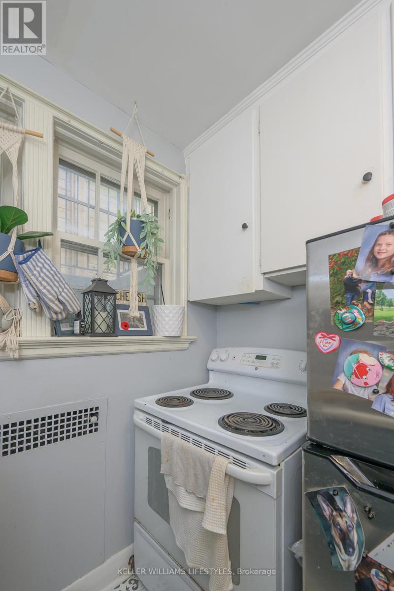 179 Devonshire Avenue, London South, Ontario N6C 2H9 - Photo 11 - X12534402