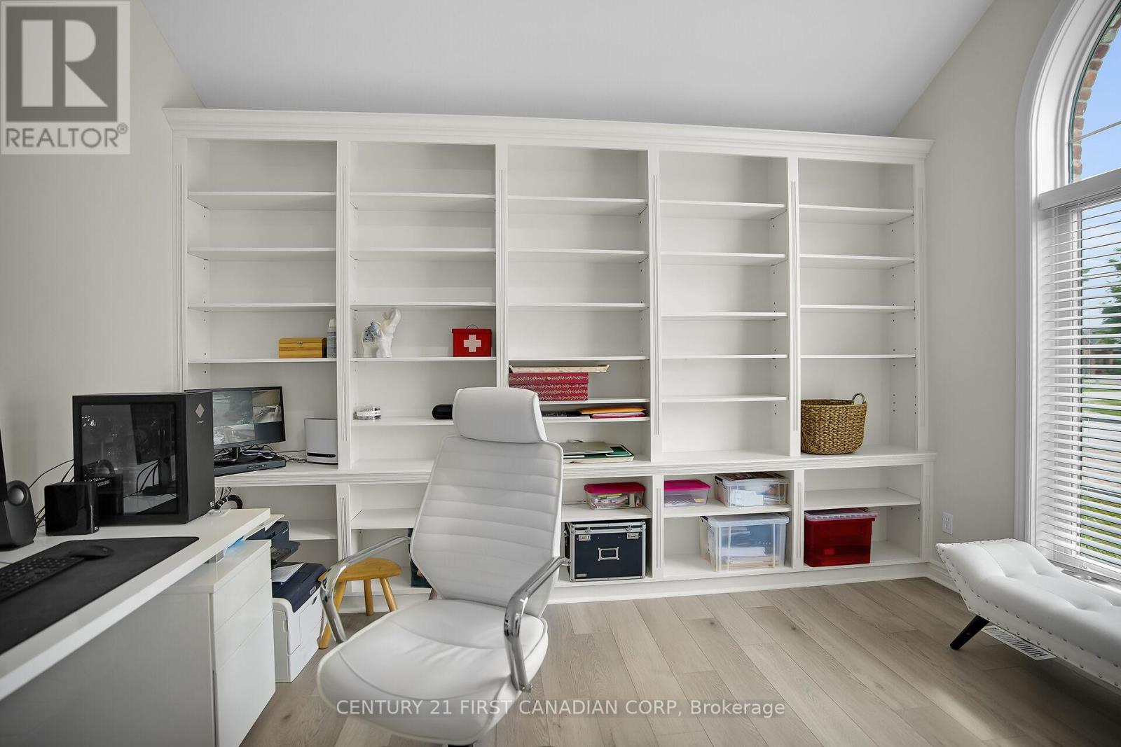 205 East Rivertrace Walk, London North, Ontario  N6G 5L1 - Photo 19 - X12534564