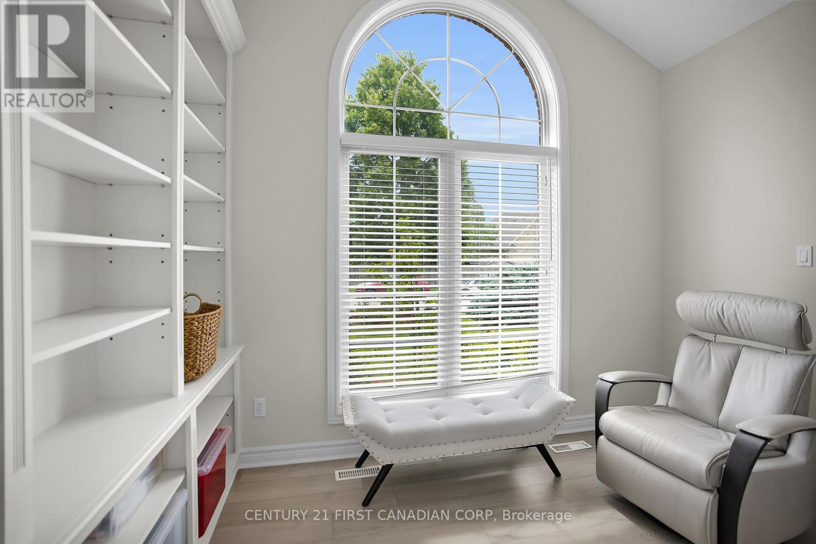 205 East Rivertrace Walk, London North, Ontario  N6G 5L1 - Photo 20 - X12534564