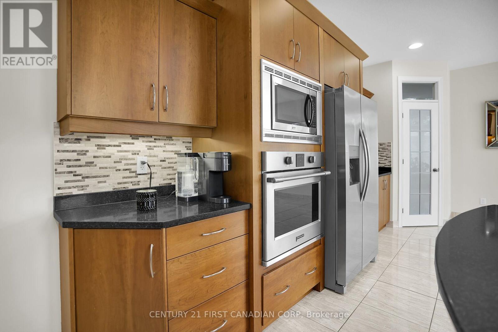 205 East Rivertrace Walk, London North, Ontario  N6G 5L1 - Photo 26 - X12534564