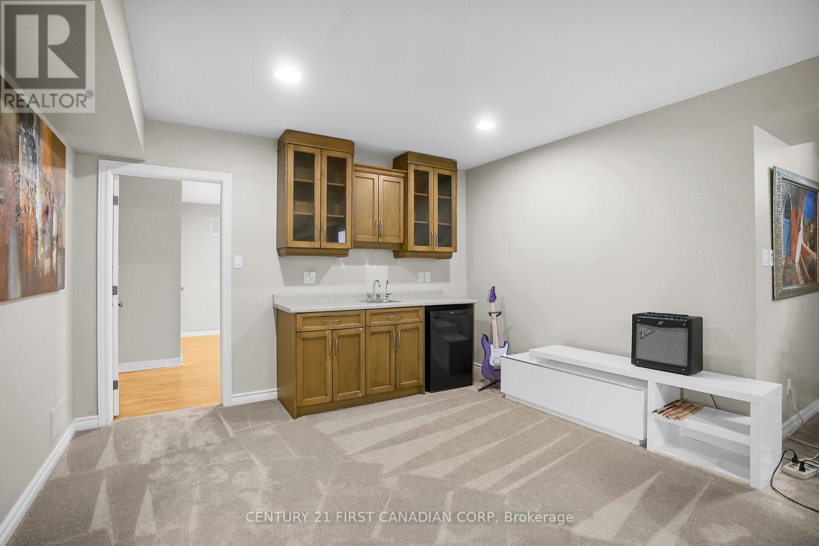 205 East Rivertrace Walk, London North, Ontario  N6G 5L1 - Photo 41 - X12534564