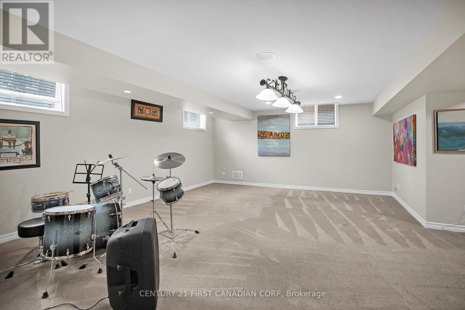 205 East Rivertrace Walk, London North, Ontario  N6G 5L1 - Photo 42 - X12534564