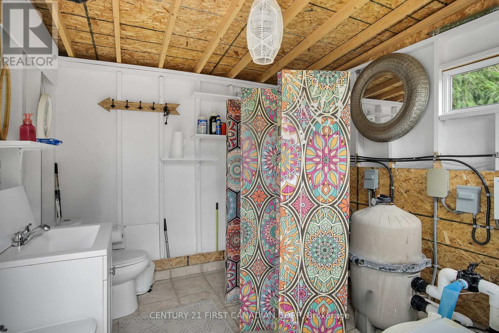 205 East Rivertrace Walk, London North, Ontario  N6G 5L1 - Photo 48 - X12534564