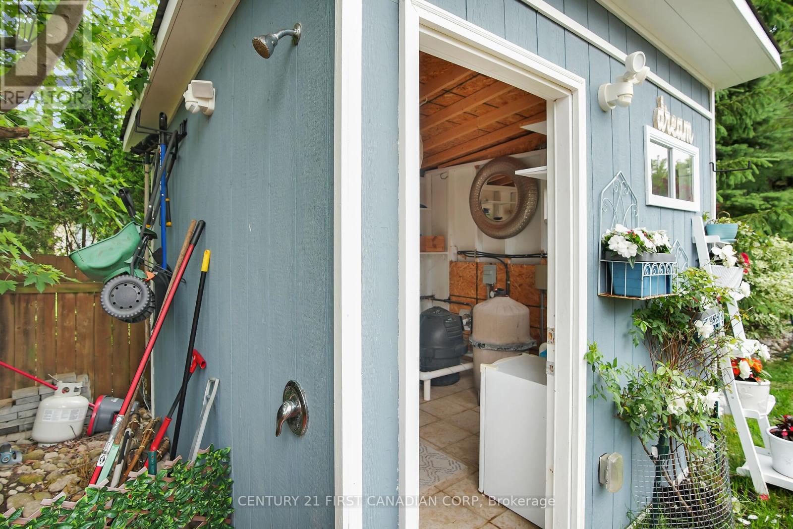 205 East Rivertrace Walk, London North, Ontario  N6G 5L1 - Photo 49 - X12534564