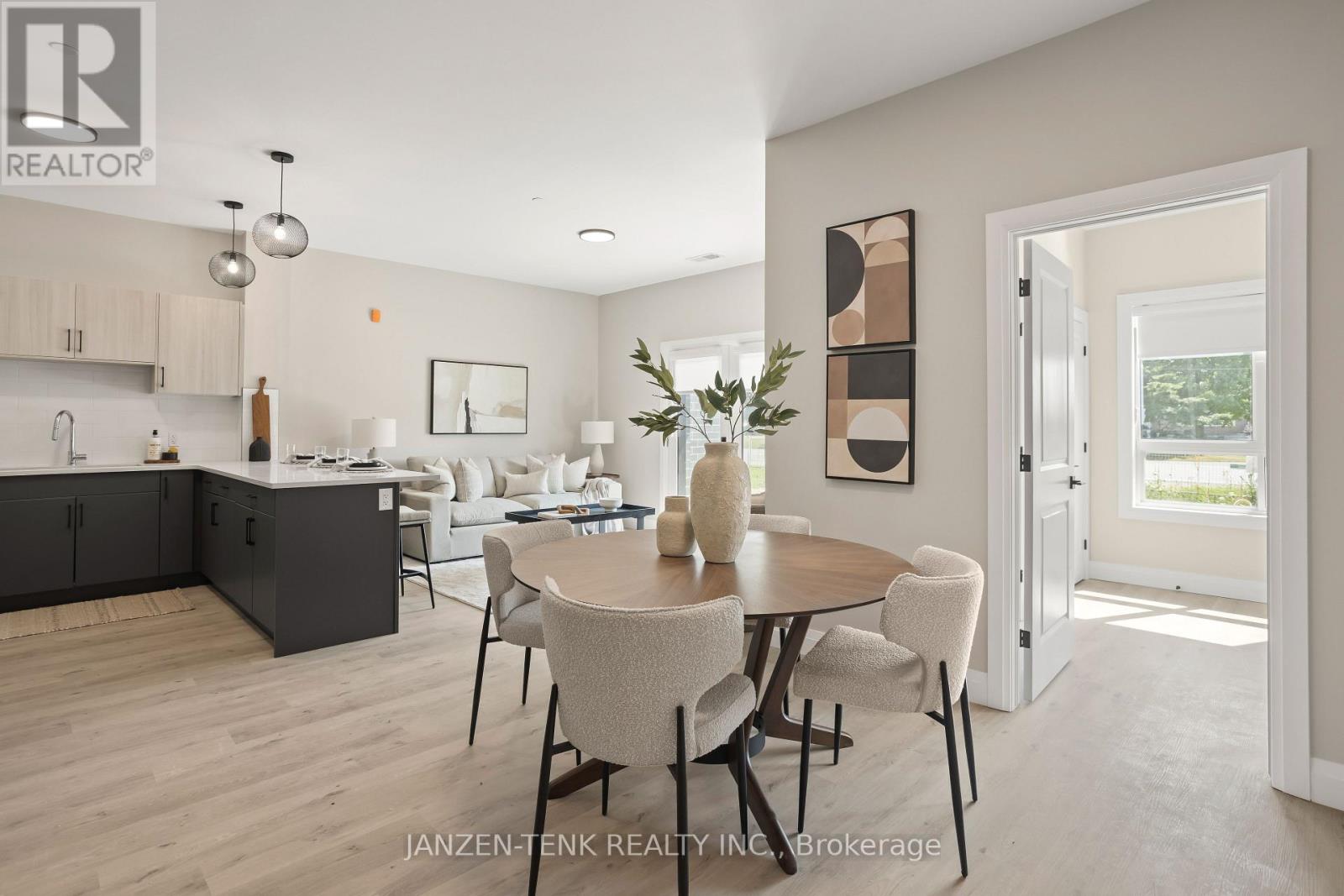 308 - 33318 Richmond Street, Lucan Biddulph, Ontario  N0M 2J0 - Photo 6 - X12534576