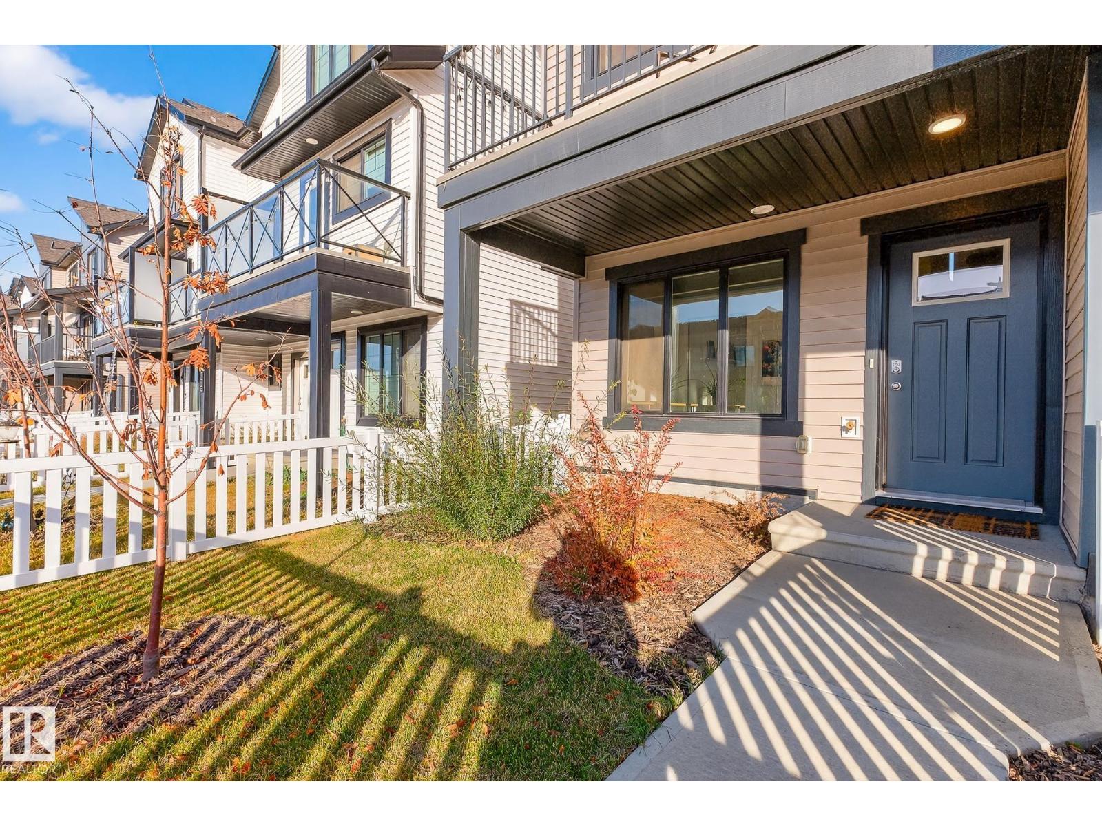 1174 Aster Bv Nw, Edmonton, Alberta  T6T 2S2 - Photo 3 - E4465401