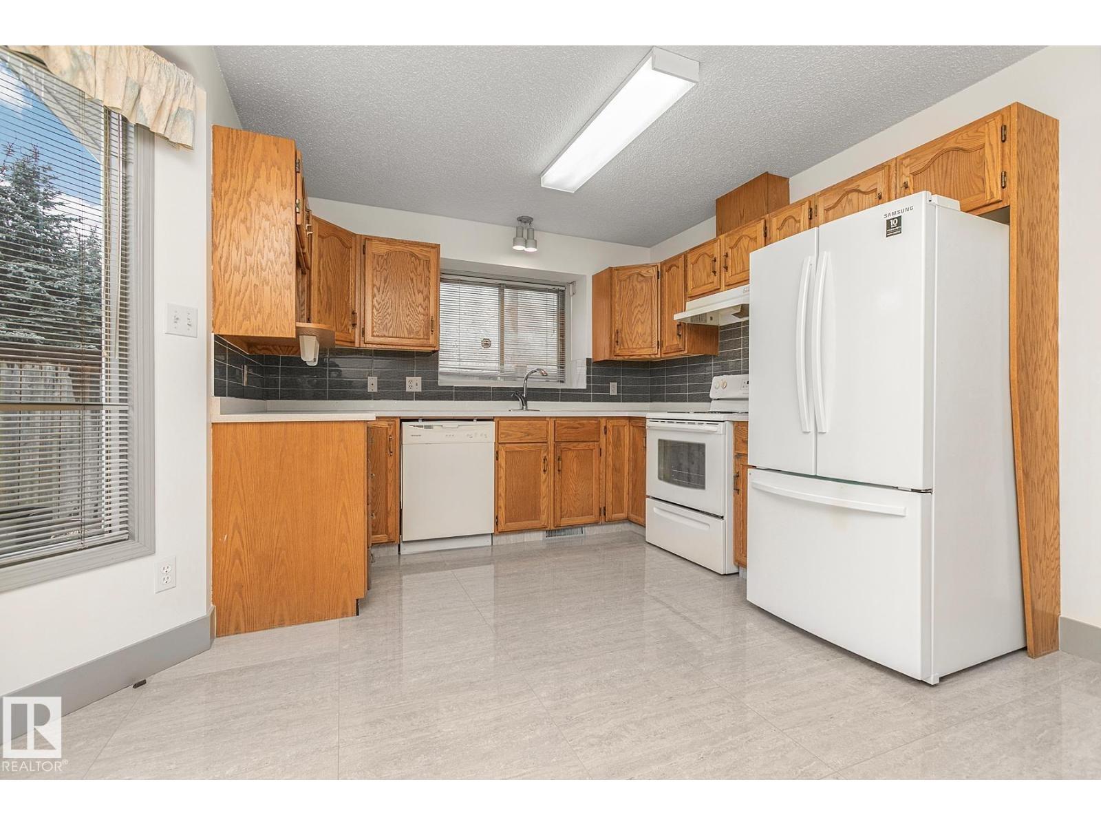 Unknown Address, ,    - Photo 15 - E4465402