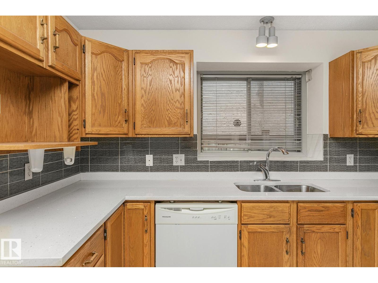 Unknown Address, ,    - Photo 17 - E4465402