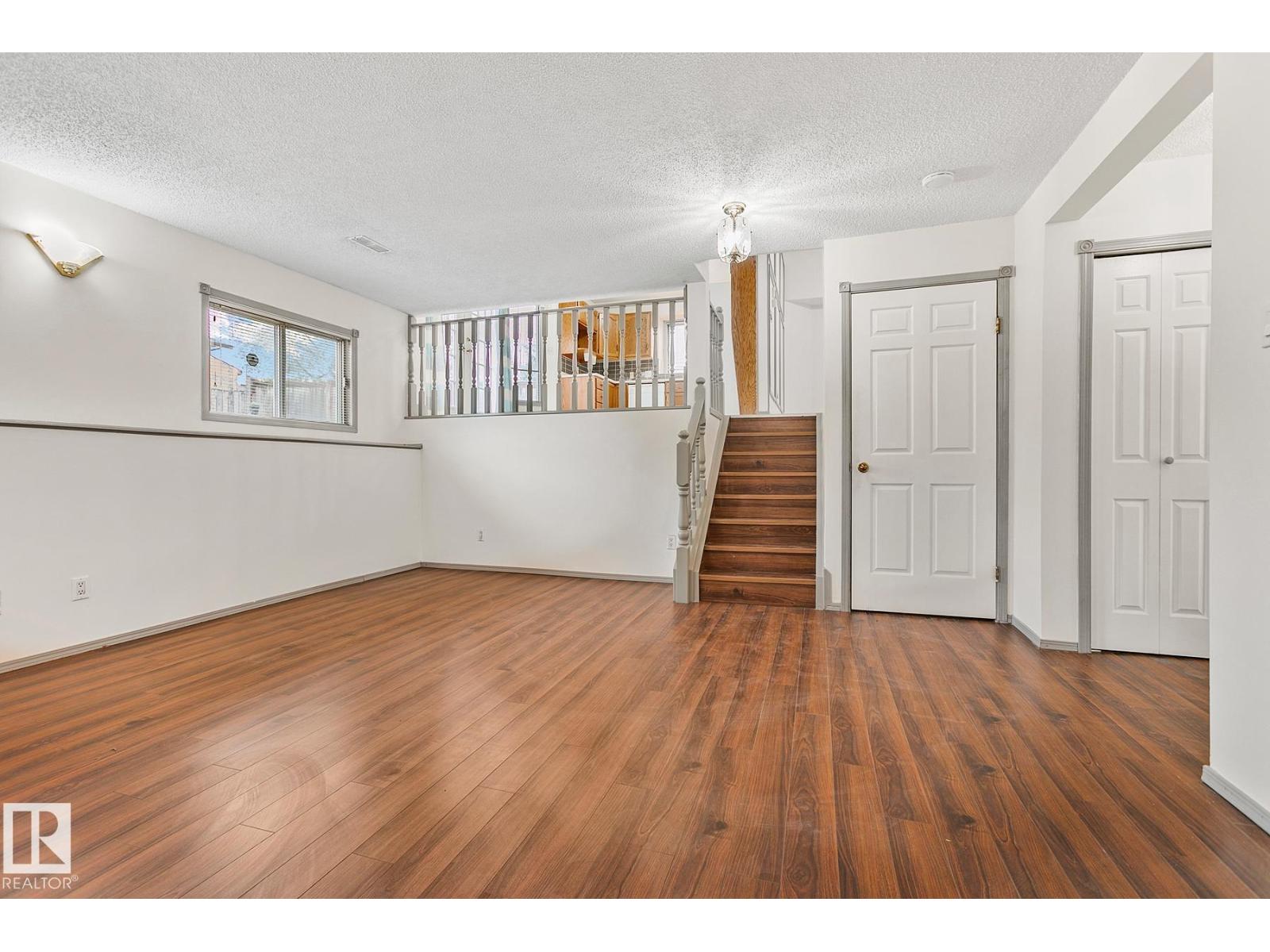 Unknown Address, ,    - Photo 24 - E4465402