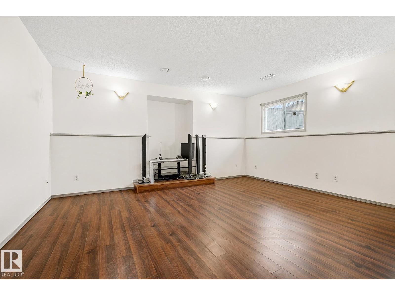 Unknown Address, ,    - Photo 27 - E4465402