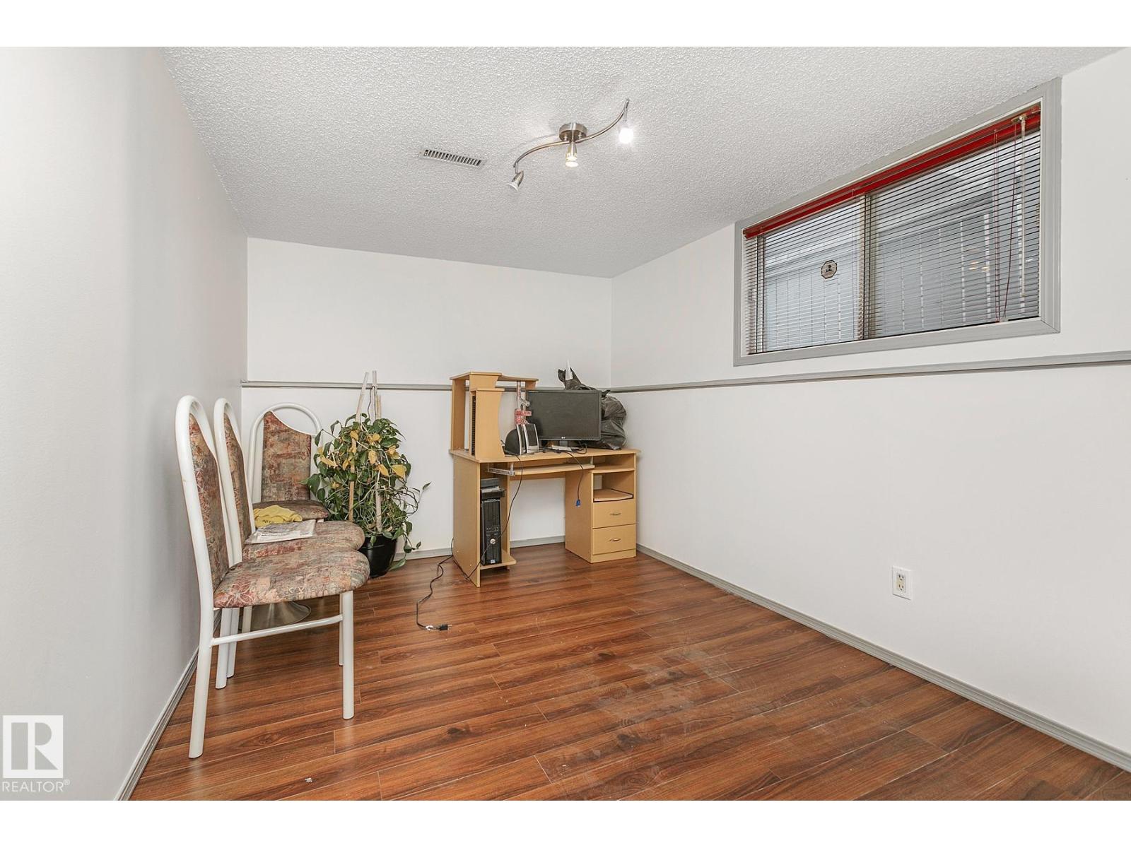 Unknown Address, ,    - Photo 31 - E4465402