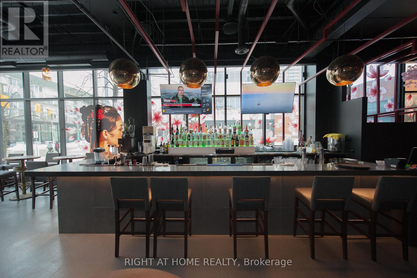 102 - 305 King Street W, Kitchener, Ontario  N2G 1B9 - Photo 11 - X12534250