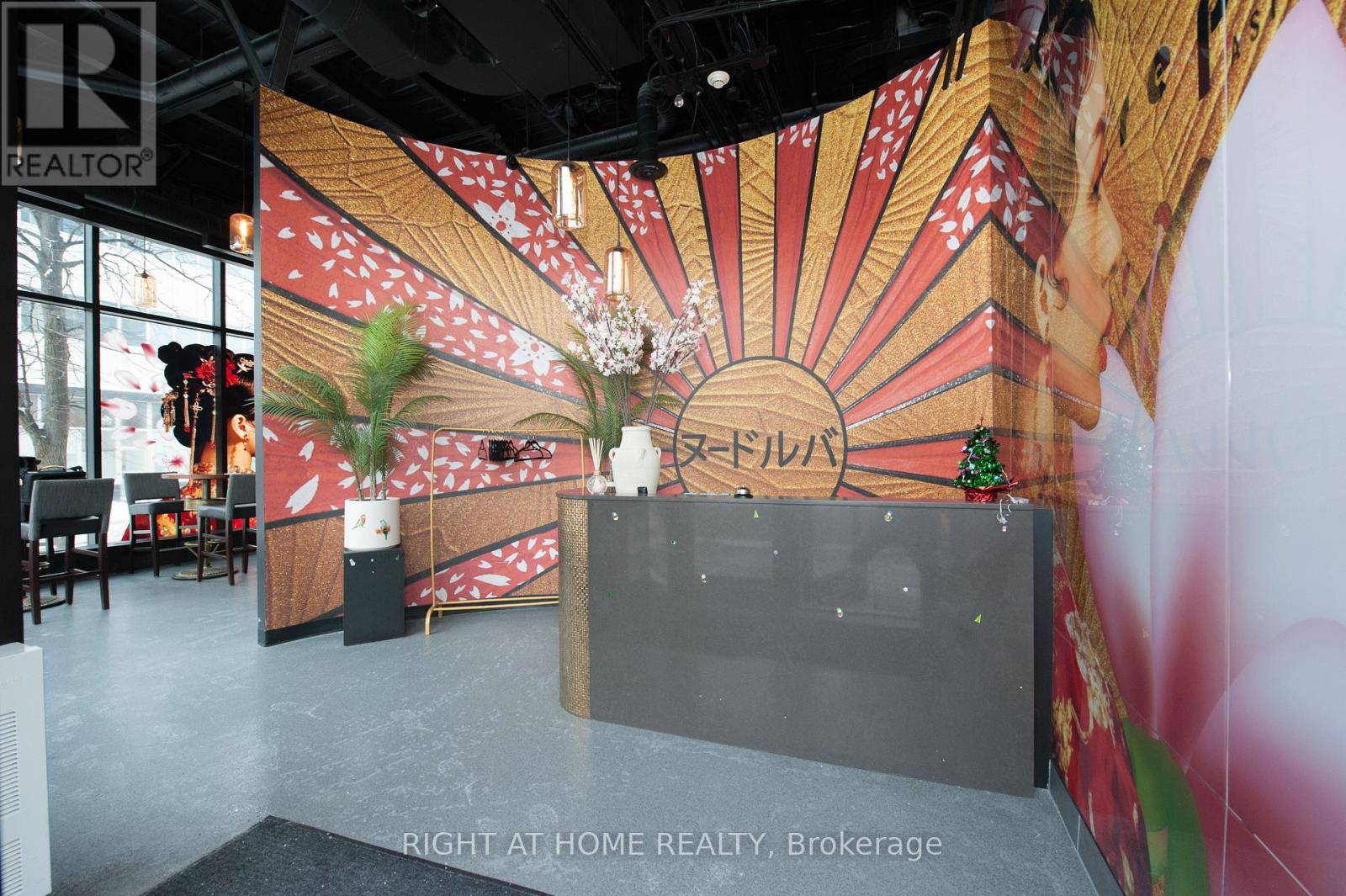 102 - 305 King Street W, Kitchener, Ontario  N2G 1B9 - Photo 5 - X12534250