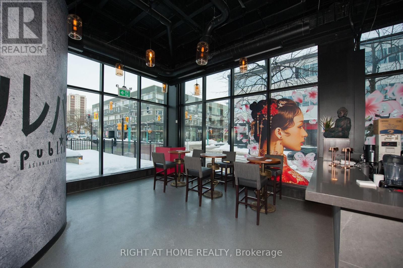 102 - 305 King Street W, Kitchener, Ontario  N2G 1B9 - Photo 9 - X12534250