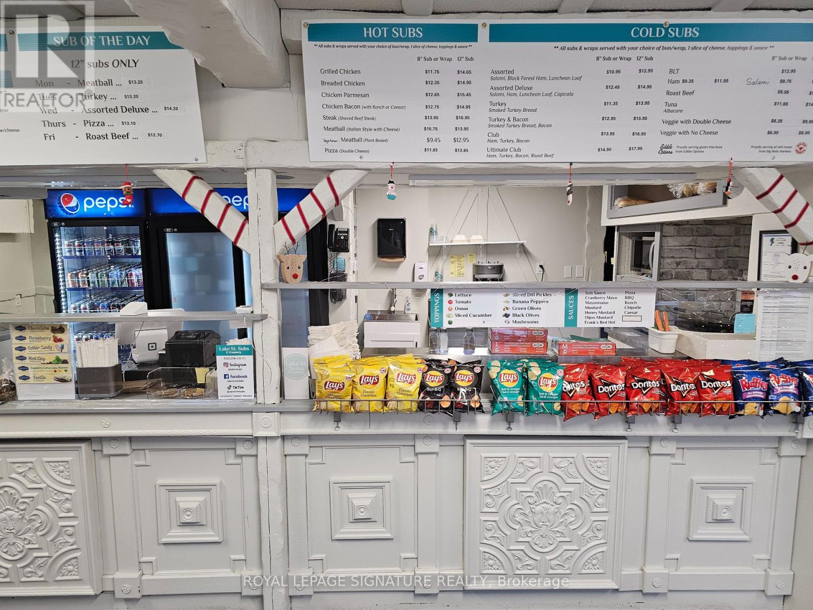 155a Lake Street, St. Catharines, Ontario  L2R 2B9 - Photo 10 - X12534292