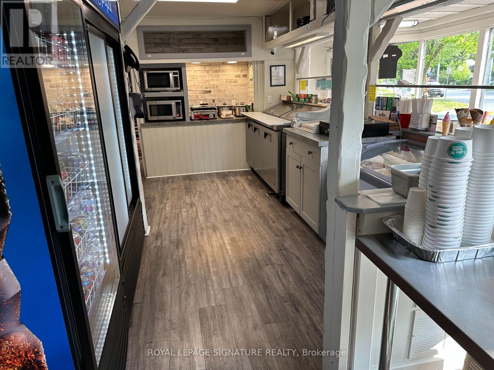 155a Lake Street, St. Catharines, Ontario  L2R 2B9 - Photo 5 - X12534292