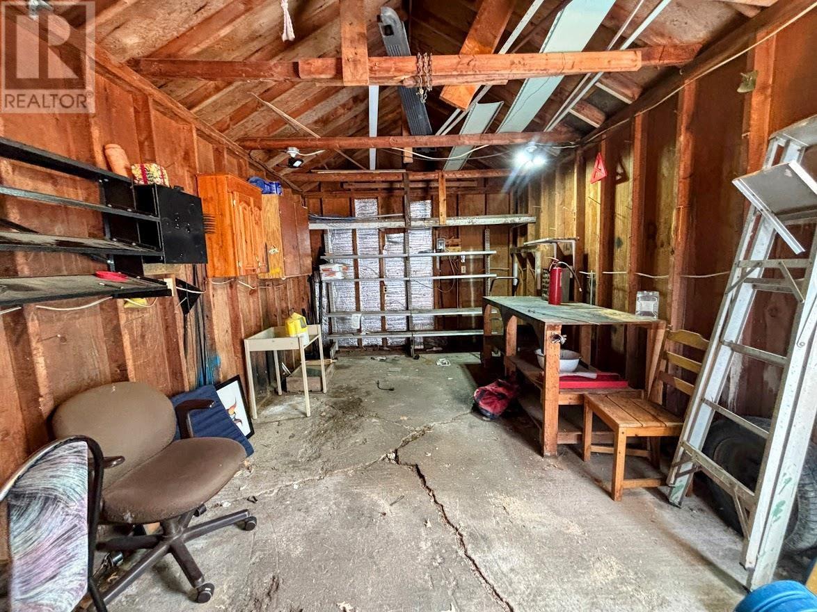 68 Neebig Ave, Manitouwadge, Ontario  P0T 2C0 - Photo 35 - TB250917