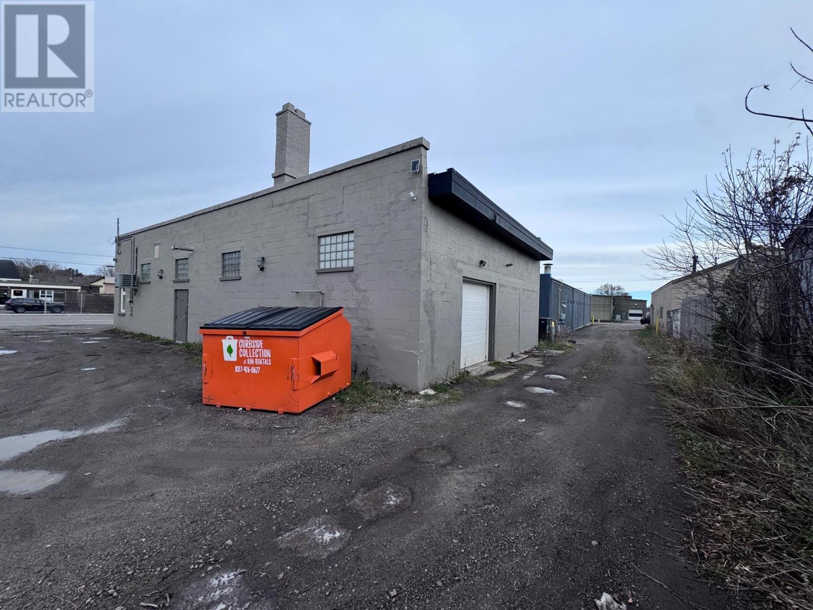 335 Cumberland St N, Thunder Bay, Ontario  P7A 4P1 - Photo 3 - TB253441