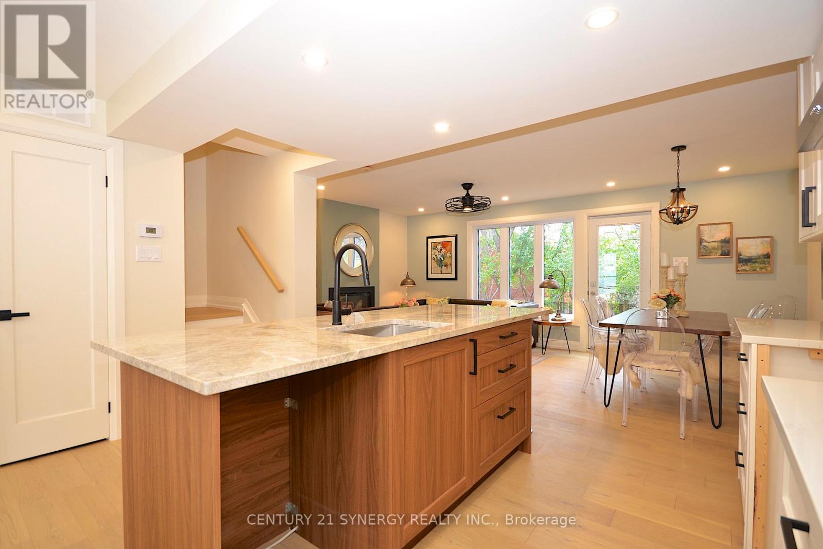 32 - 660 Hochelaga Street, Ottawa, Ontario  K1K 2E9 - Photo 19 - X12534514