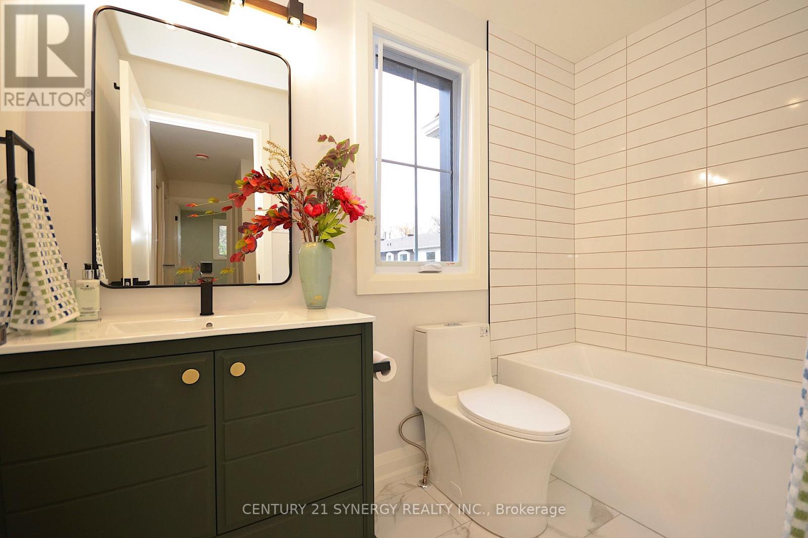 32 - 660 Hochelaga Street, Ottawa, Ontario  K1K 2E9 - Photo 42 - X12534514