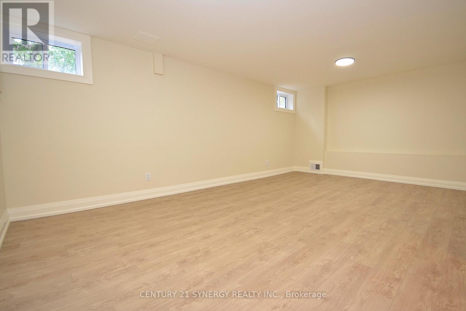 32 - 660 Hochelaga Street, Ottawa, Ontario  K1K 2E9 - Photo 45 - X12534514