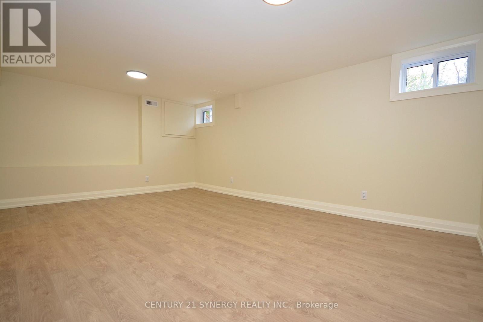 32 - 660 Hochelaga Street, Ottawa, Ontario  K1K 2E9 - Photo 47 - X12534514