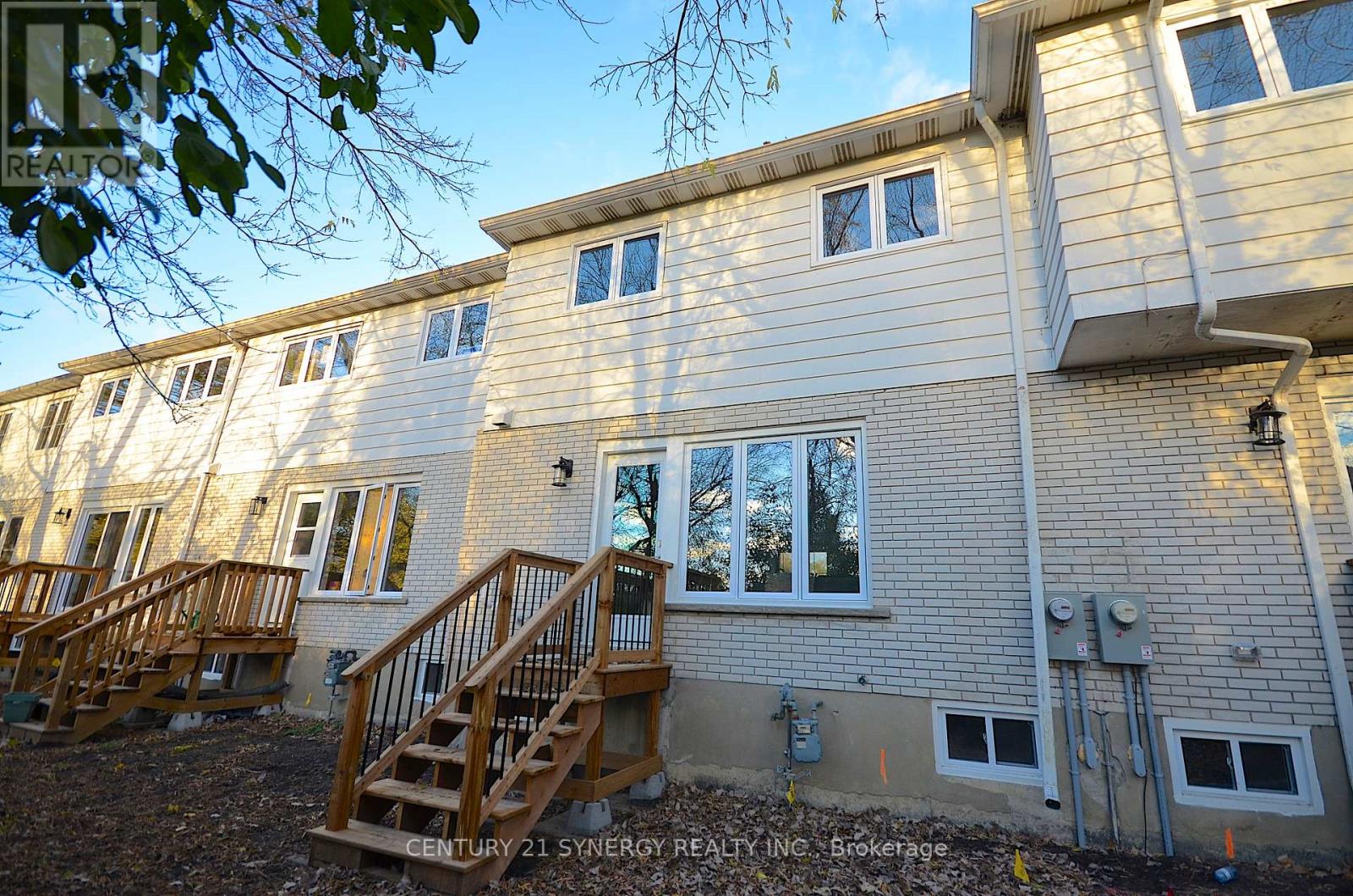 32 - 660 Hochelaga Street, Ottawa, Ontario  K1K 2E9 - Photo 48 - X12534514