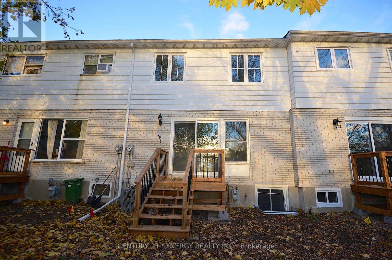 32 - 660 Hochelaga Street, Ottawa, Ontario  K1K 2E9 - Photo 49 - X12534514