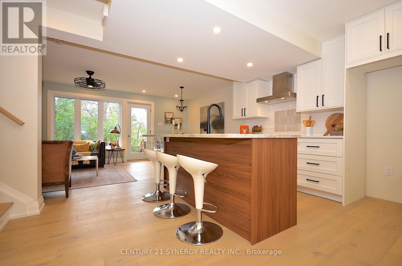 32 - 660 Hochelaga Street, Ottawa, Ontario  K1K 2E9 - Photo 6 - X12534514