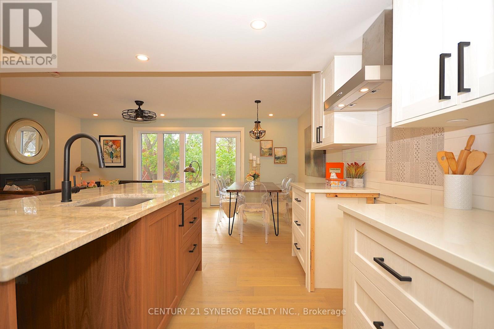 32 - 660 Hochelaga Street, Ottawa, Ontario  K1K 2E9 - Photo 7 - X12534514