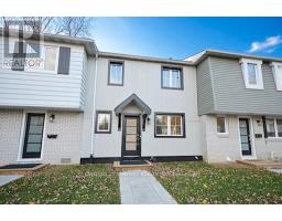 32 - 660 HOCHELAGA STREET