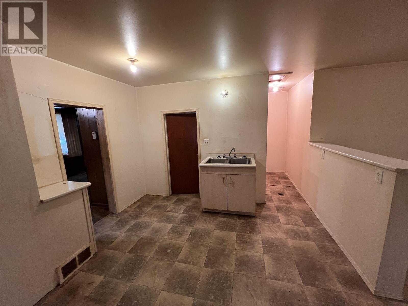 507 Fourth Avenue South, Kenora, Ontario  P9N 1Z4 - Photo 17 - TB253450