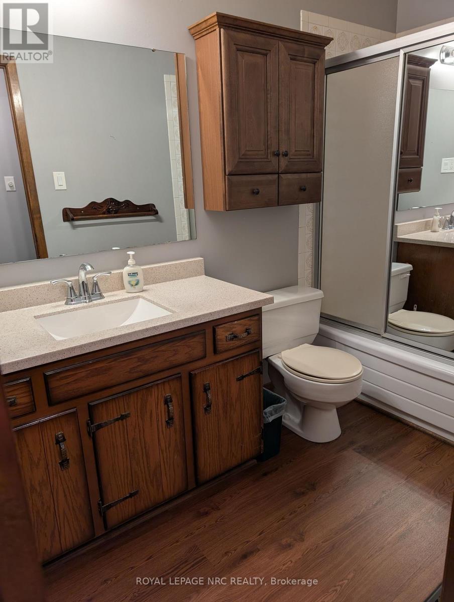 7623 Ronnie Crescent S, Niagara Falls, Ontario  L2G 7M1 - Photo 17 - X12534374