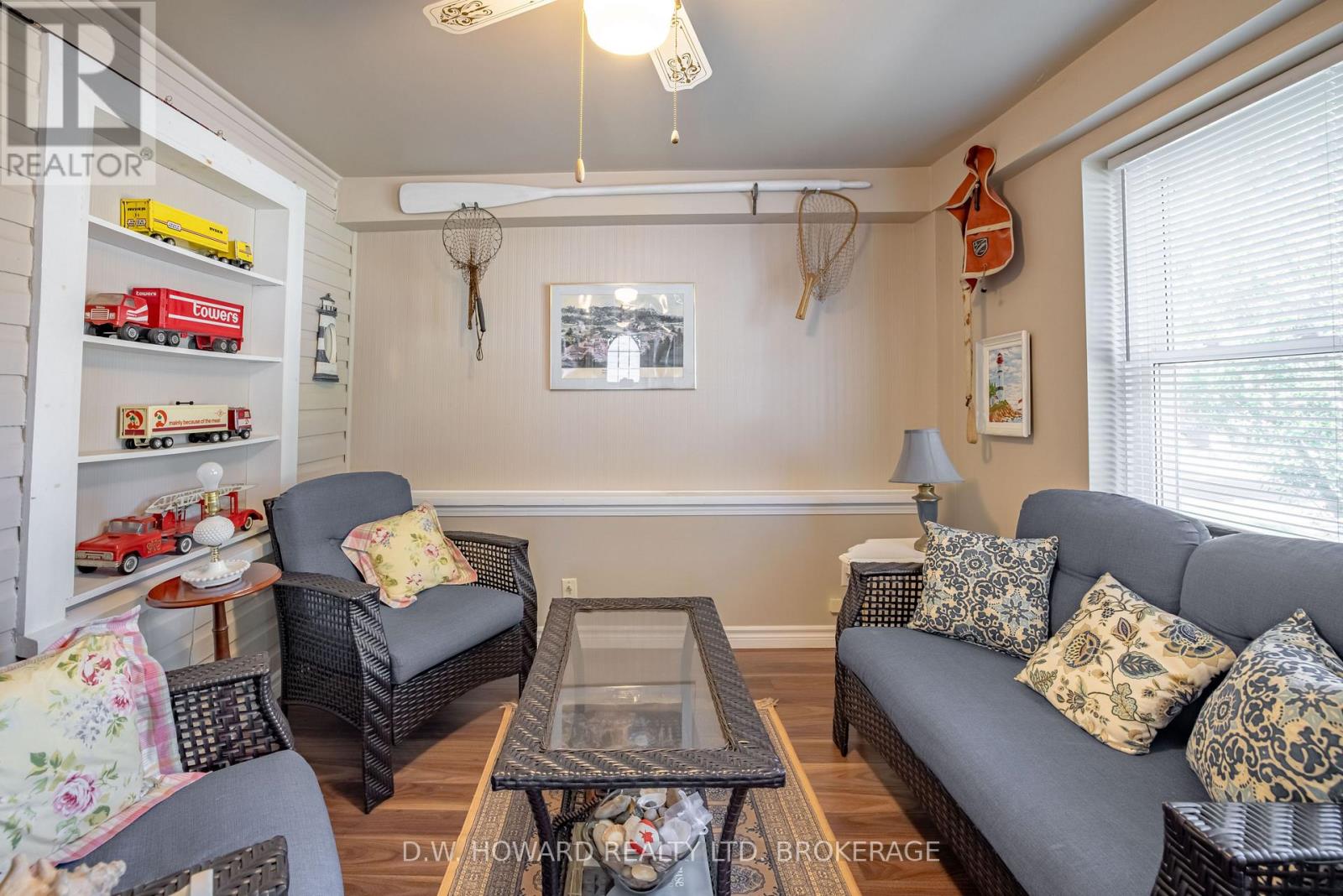 339 Beechwood Avenue, Fort Erie, Ontario  L0S 1B0 - Photo 4 - X12534460