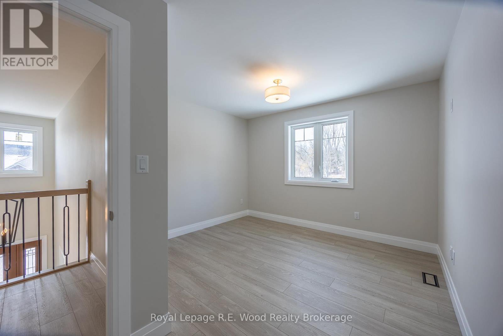 15 Greenhill Drive, Tillsonburg, Ontario  N4G 2K6 - Photo 29 - X12534534