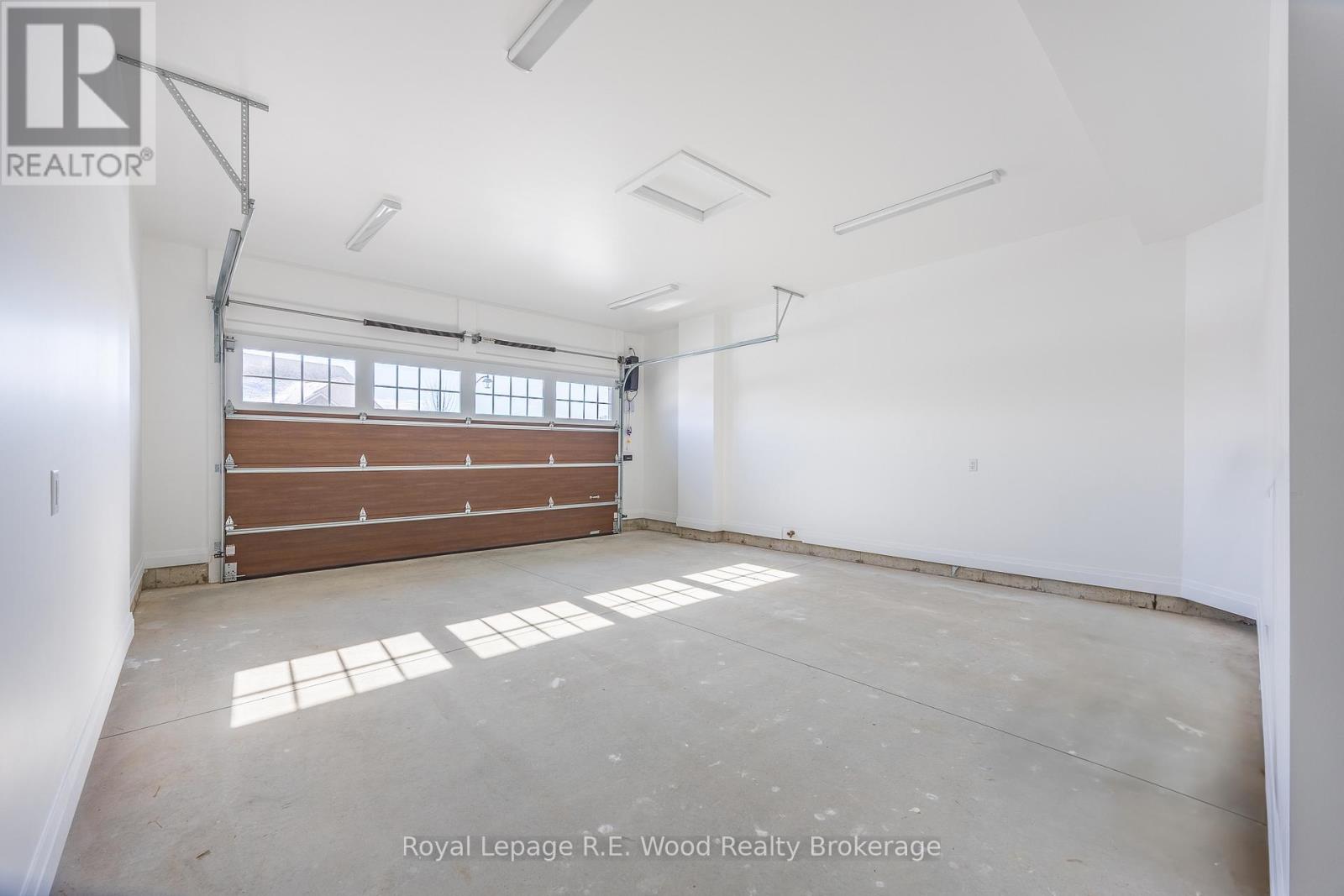 11 Greenhill Drive, Tillsonburg, Ontario  N4G 0L4 - Photo 19 - X12534536