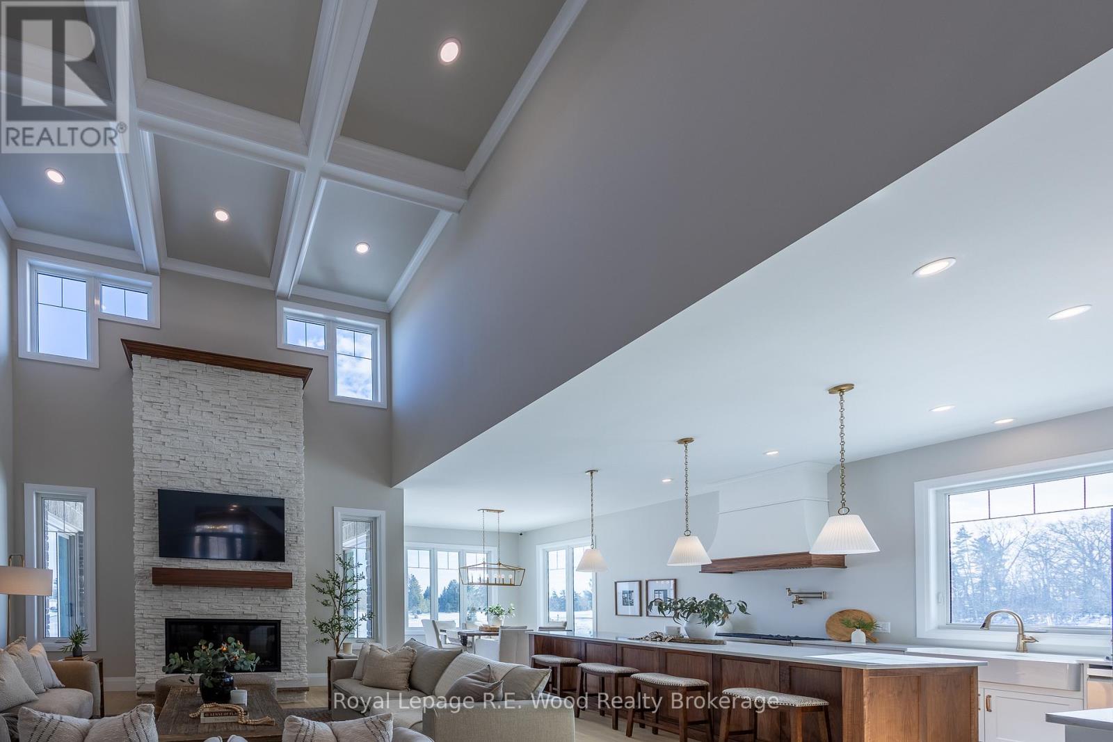 18 Greenhill Drive, Tillsonburg, Ontario  N4G 2K6 - Photo 14 - X12534538